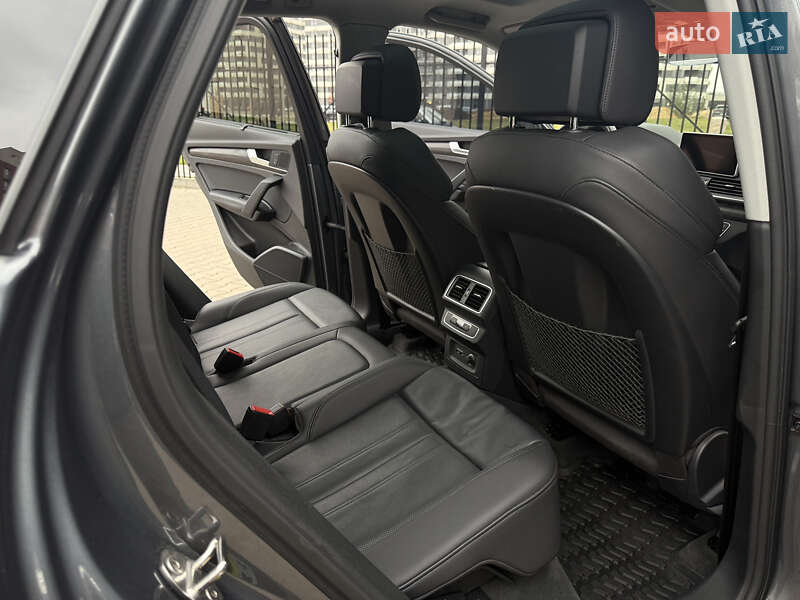 Позашляховик / Кросовер Audi Q5 2019 в Києві фото 35 Позашляховик / Кросовер Audi Q5 2019 в Києві