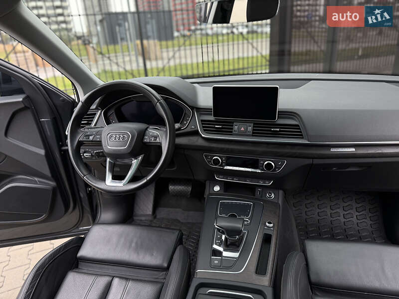 Позашляховик / Кросовер Audi Q5 2019 в Києві фото 43 Позашляховик / Кросовер Audi Q5 2019 в Києві