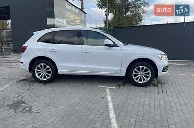 Позашляховик / Кросовер Audi Q5 2015 в 