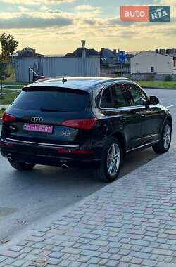 Позашляховик / Кросовер Audi Q5 2015 в 