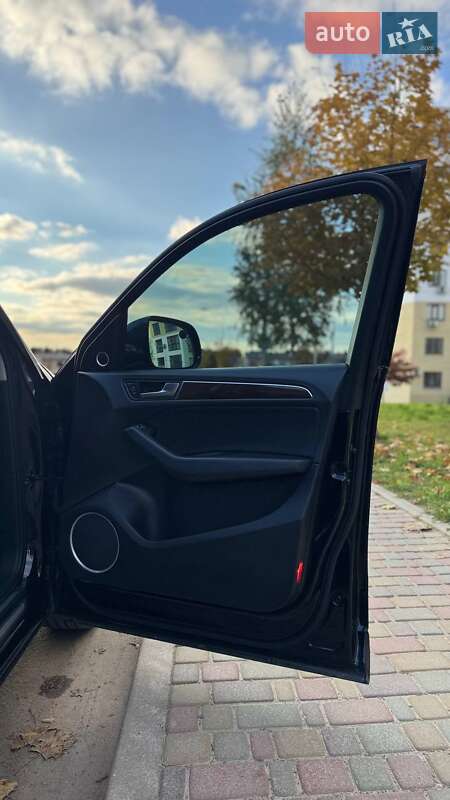 Позашляховик / Кросовер Audi Q5 2015 в Рівному