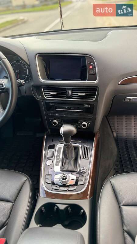 Позашляховик / Кросовер Audi Q5 2015 в Рівному