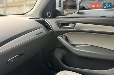 Позашляховик / Кросовер Audi Q5 2012 в  фото 45 Позашляховик / Кросовер Audi Q5 2012 в