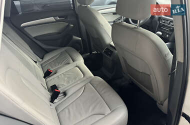 Позашляховик / Кросовер Audi Q5 2012 в  фото 54 Позашляховик / Кросовер Audi Q5 2012 в