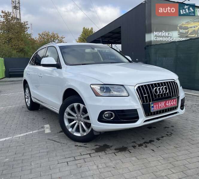 Позашляховик / Кросовер Audi Q5 2015 в 