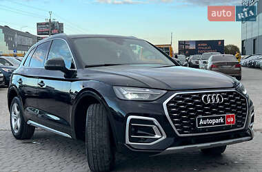 Позашляховик / Кросовер Audi Q5 2020 в 