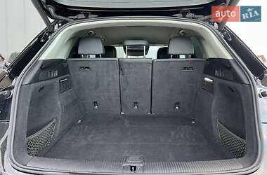 Позашляховик / Кросовер Audi Q5 2020 в 