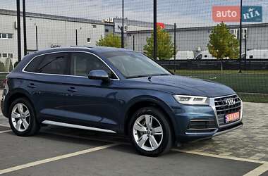 Позашляховик / Кросовер Audi Q5 2018 в  фото 10 Позашляховик / Кросовер Audi Q5 2018 в