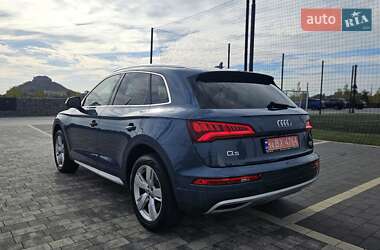 Позашляховик / Кросовер Audi Q5 2018 в  фото 19 Позашляховик / Кросовер Audi Q5 2018 в