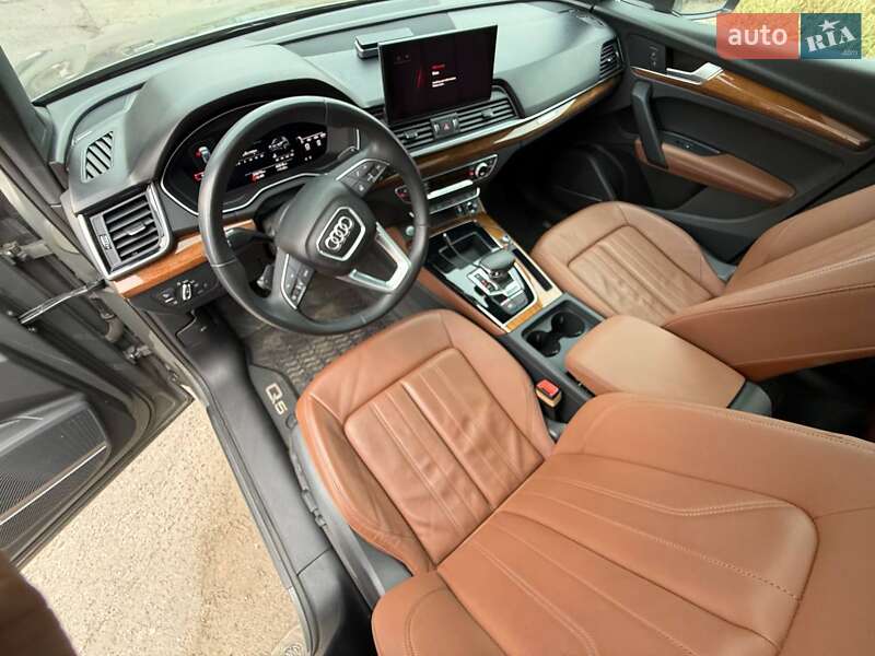 Позашляховик / Кросовер Audi Q5 2023 в Дніпрі фото 17 Позашляховик / Кросовер Audi Q5 2023 в Дніпрі