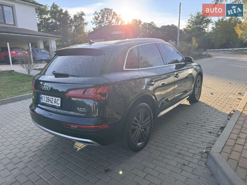 Позашляховик / Кросовер Audi Q5 2017 в Києві