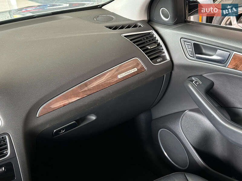 Внедорожник / Кроссовер Audi Q5 2016 в Одессе