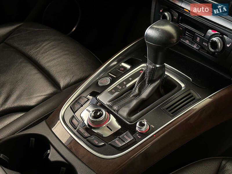 Внедорожник / Кроссовер Audi Q5 2016 в Одессе