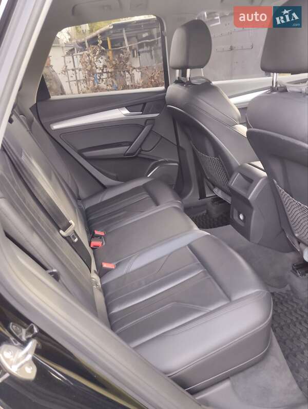 Внедорожник / Кроссовер Audi Q5 2017 в Сосновке фото 2 Внедорожник / Кроссовер Audi Q5 2017 в Сосновке