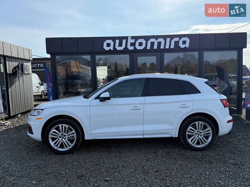 Позашляховик / Кросовер Audi Q5 2017 в Луцьку