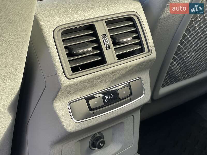 Внедорожник / Кроссовер Audi Q5 2020 в Днепре фото 16 Внедорожник / Кроссовер Audi Q5 2020 в Днепре