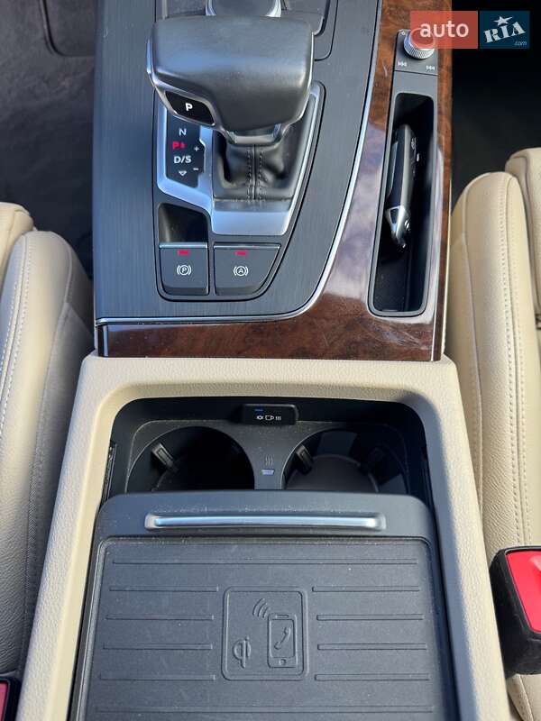 Внедорожник / Кроссовер Audi Q5 2019 в Киеве