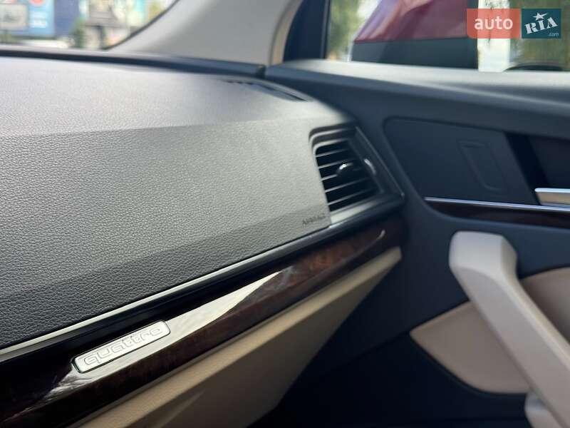 Внедорожник / Кроссовер Audi Q5 2019 в Киеве