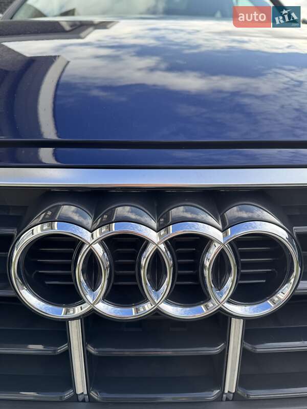 Позашляховик / Кросовер Audi Q5 2021 в Києві