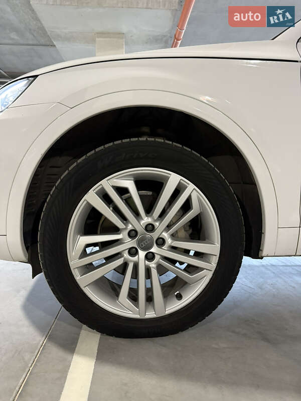 Внедорожник / Кроссовер Audi Q5 2018 в Тернополе