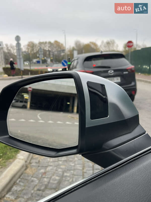 Позашляховик / Кросовер Audi Q5 2018 в Києві фото 39 Позашляховик / Кросовер Audi Q5 2018 в Києві