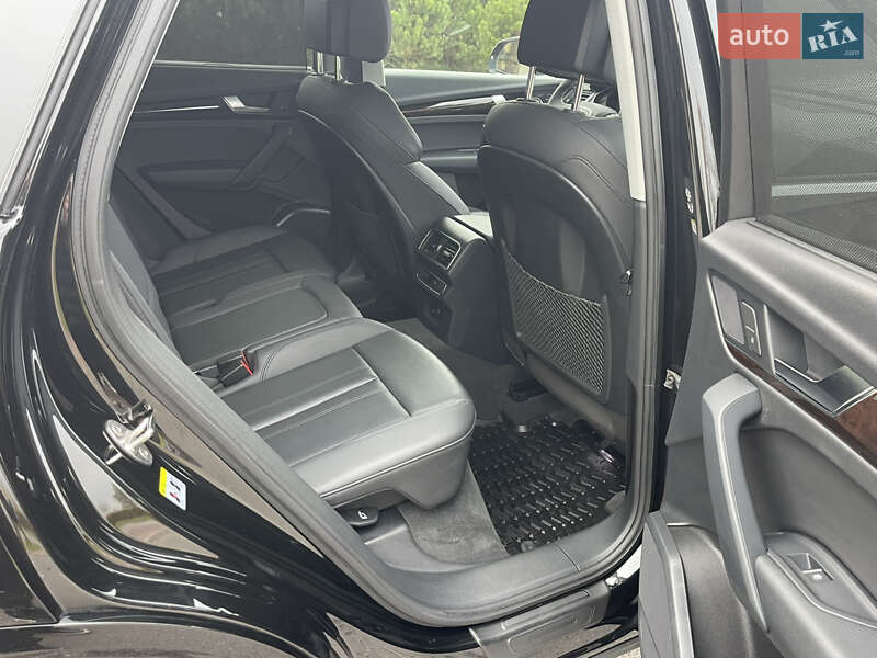 Позашляховик / Кросовер Audi Q5 2018 в Києві фото 26 Позашляховик / Кросовер Audi Q5 2018 в Києві