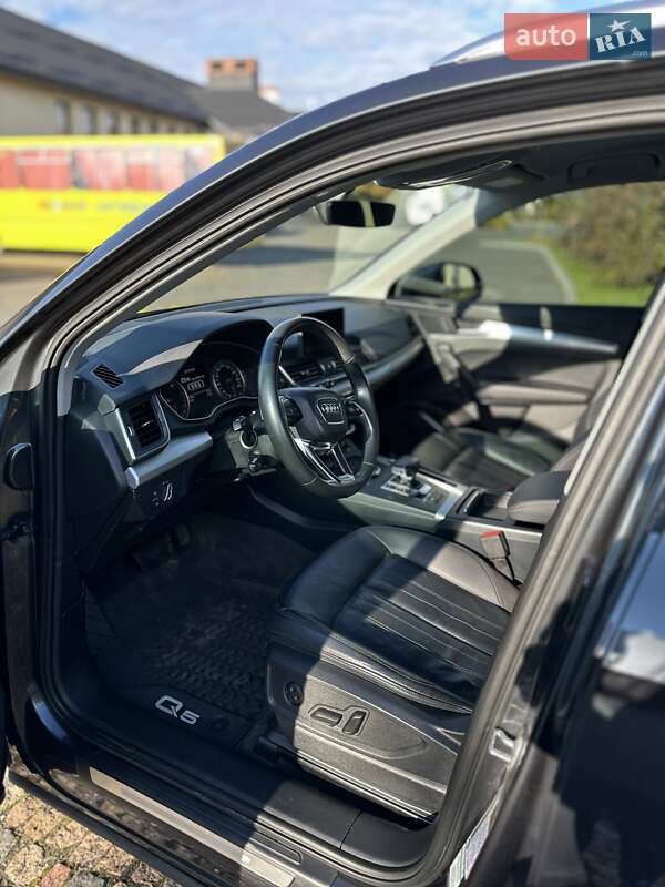 Позашляховик / Кросовер Audi Q5 2018 в Львові фото 53 Позашляховик / Кросовер Audi Q5 2018 в Львові