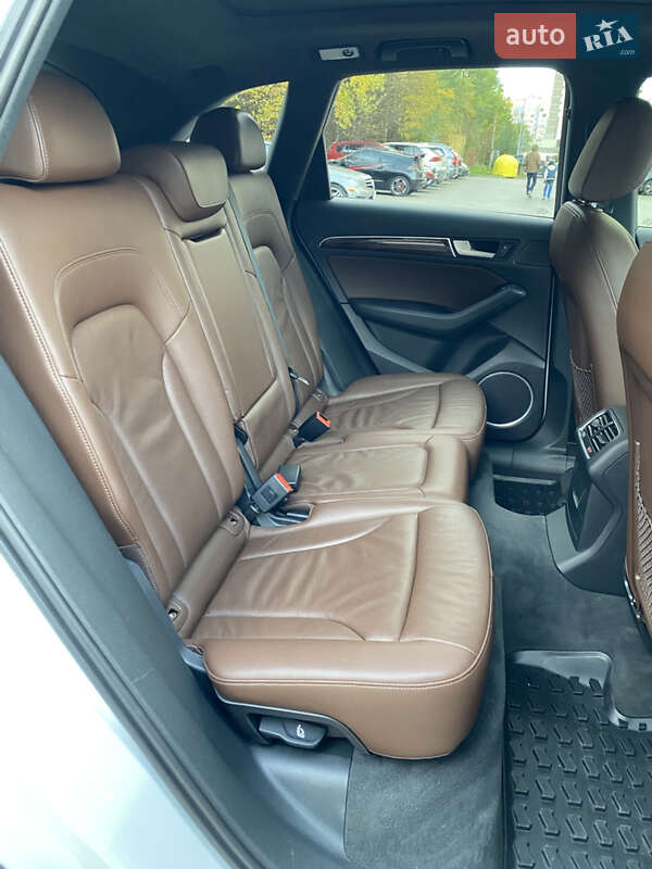 Внедорожник / Кроссовер Audi Q5 2015 в Львове