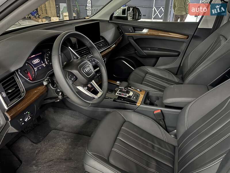 Внедорожник / Кроссовер Audi Q5 2023 в Киеве