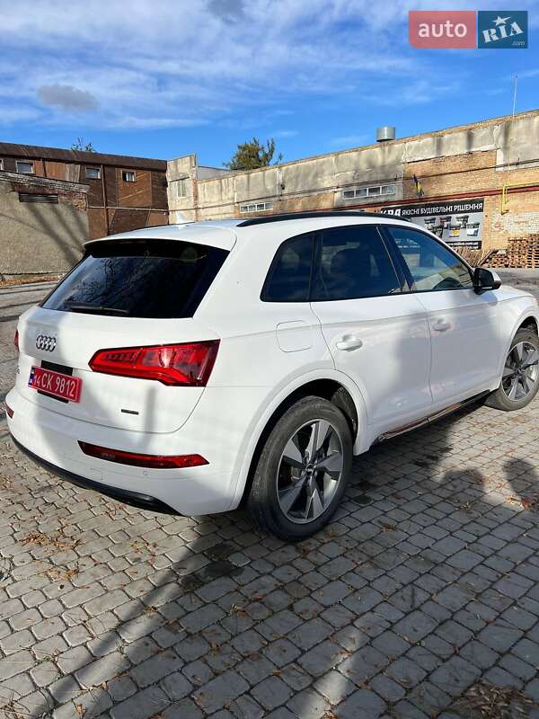 Внедорожник / Кроссовер Audi Q5 2020 в Львове фото 8 Внедорожник / Кроссовер Audi Q5 2020 в Львове