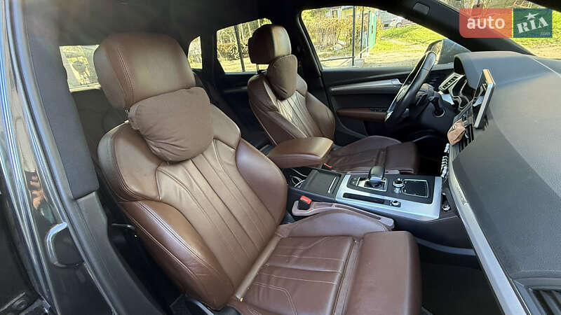 Позашляховик / Кросовер Audi Q5 2018 в Житомирі фото 13 Позашляховик / Кросовер Audi Q5 2018 в Житомирі