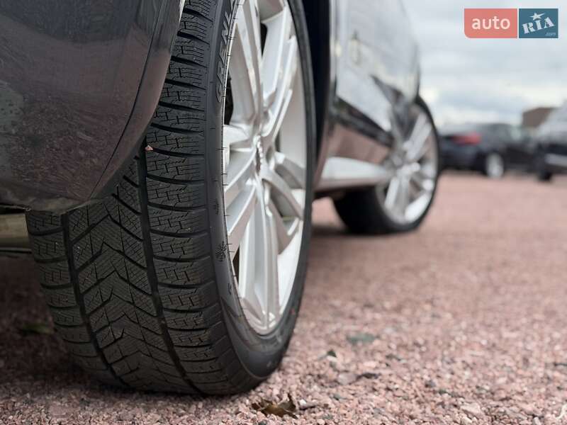 Позашляховик / Кросовер Audi Q5 2018 в Луцьку
