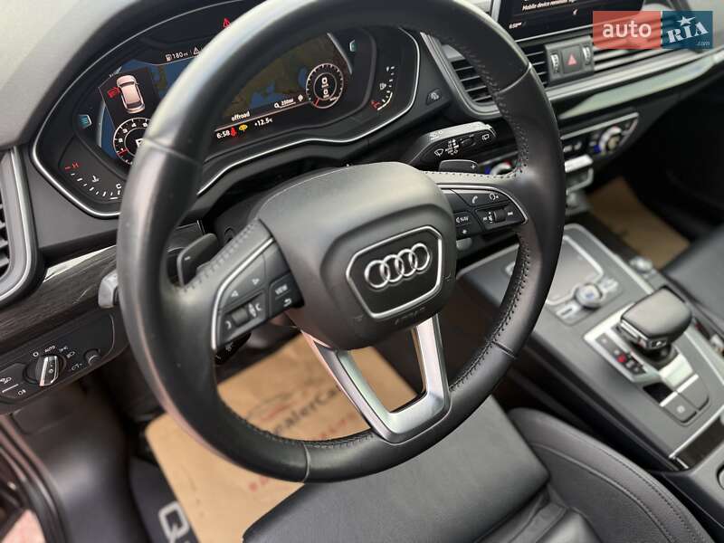 Позашляховик / Кросовер Audi Q5 2018 в Луцьку