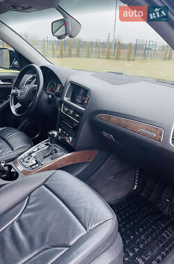 Внедорожник / Кроссовер Audi Q5 2015 в 