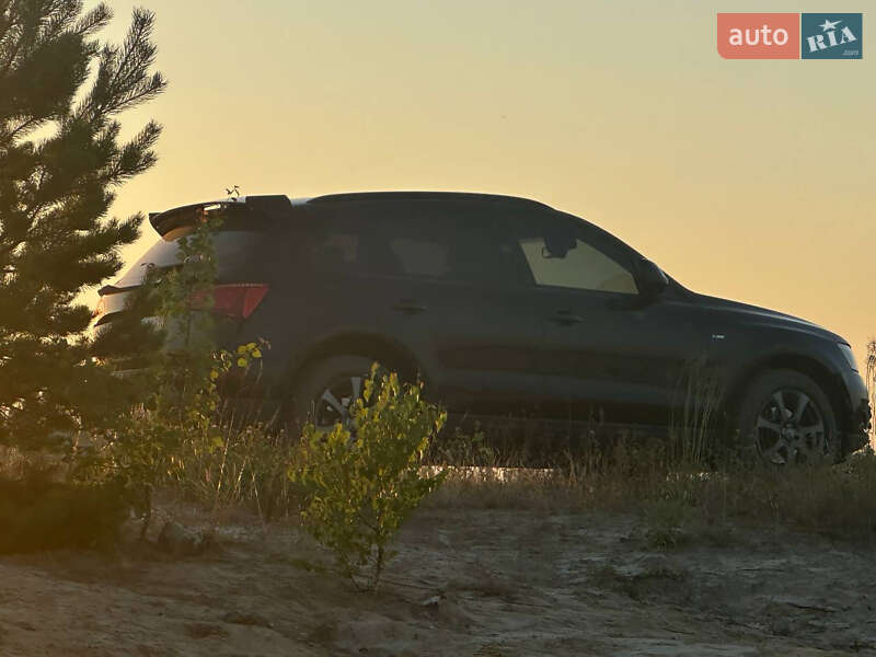 Внедорожник / Кроссовер Audi Q5 2011 в Коростене