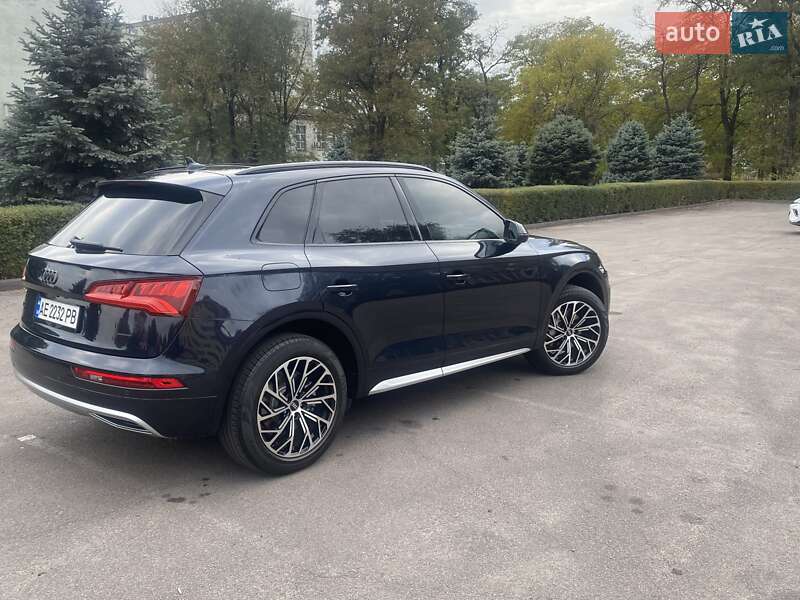 Позашляховик / Кросовер Audi Q5 2018 в Кам'янському фото 3 Позашляховик / Кросовер Audi Q5 2018 в Кам'янському