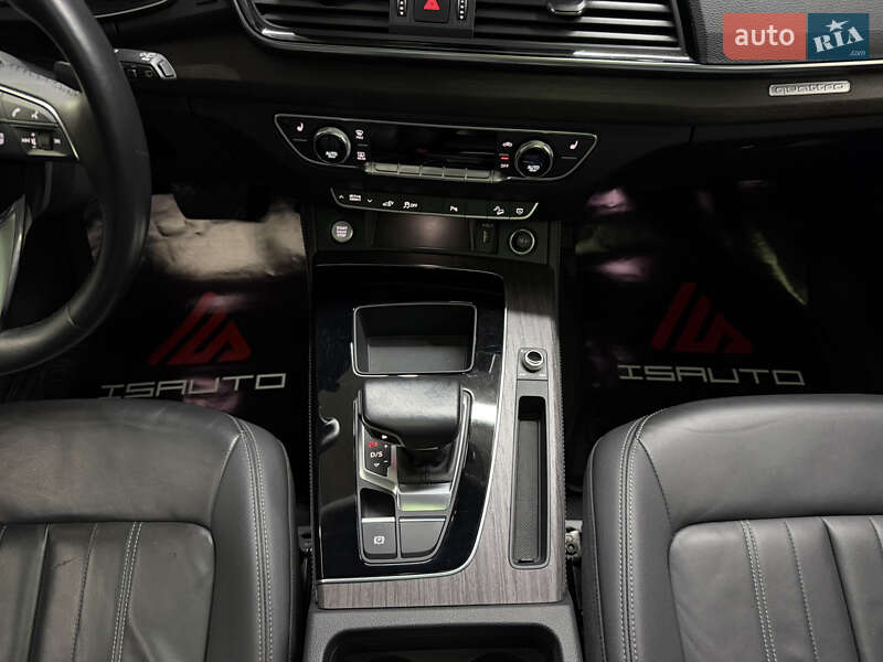 Внедорожник / Кроссовер Audi Q5 2021 в Одессе