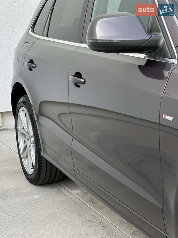 Позашляховик / Кросовер Audi Q5 2012 в Луцьку фото 5 Позашляховик / Кросовер Audi Q5 2012 в Луцьку