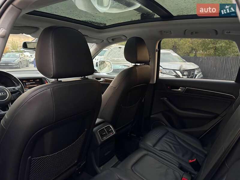 Внедорожник / Кроссовер Audi Q5 2015 в Луцке