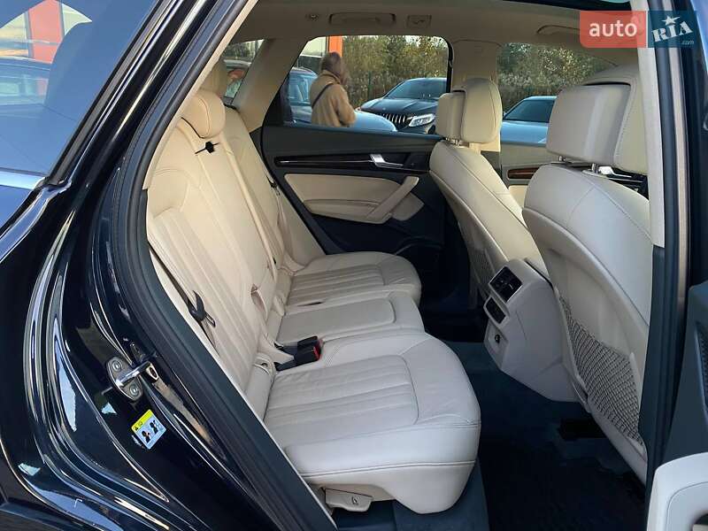 Позашляховик / Кросовер Audi Q5 2018 в Львові фото 26 Позашляховик / Кросовер Audi Q5 2018 в Львові