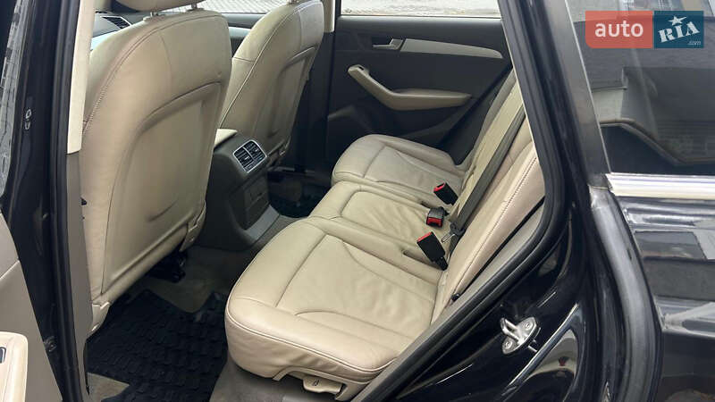 Позашляховик / Кросовер Audi Q5 2011 в Івано-Франківську