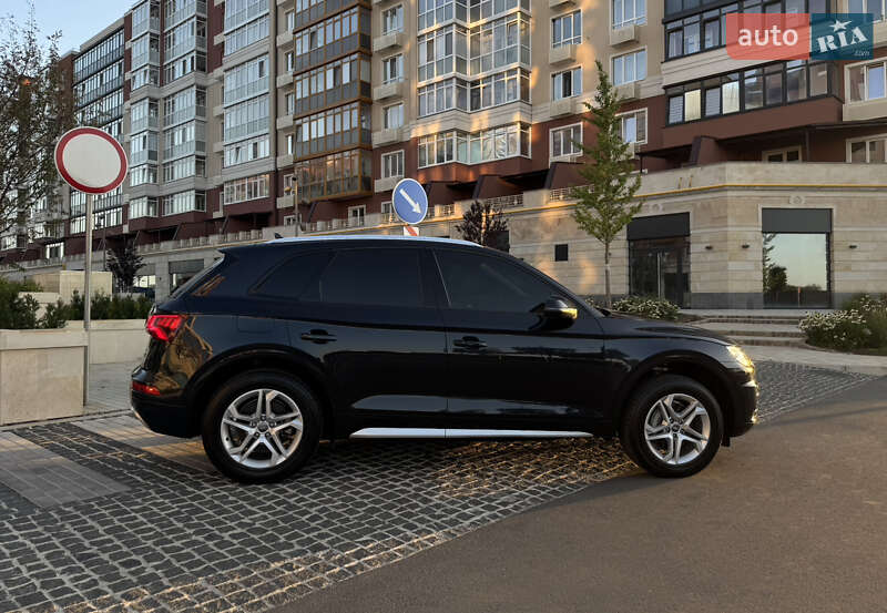 Позашляховик / Кросовер Audi Q5 2017 в Києві фото 4 Позашляховик / Кросовер Audi Q5 2017 в Києві
