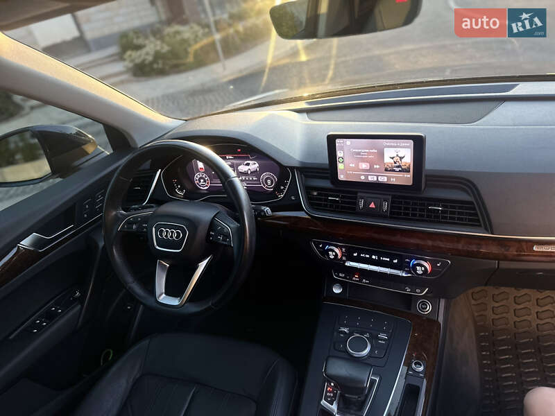 Позашляховик / Кросовер Audi Q5 2017 в Києві фото 14 Позашляховик / Кросовер Audi Q5 2017 в Києві