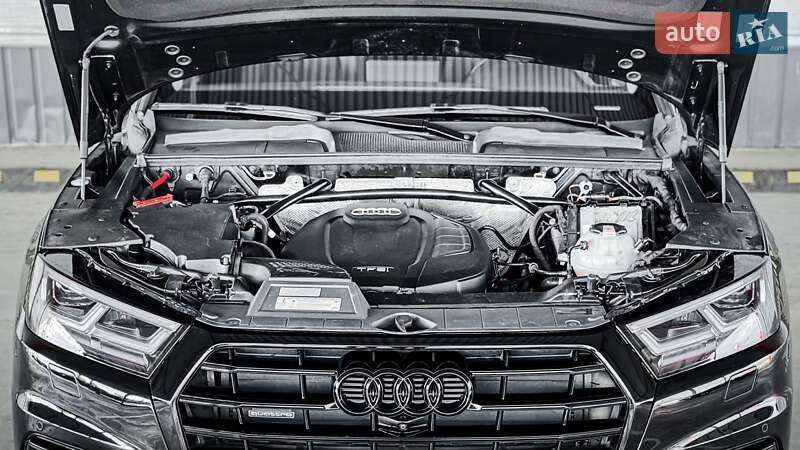 Позашляховик / Кросовер Audi Q5 2019 в Рівному