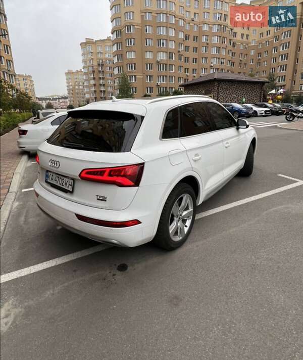 Позашляховик / Кросовер Audi Q5 2017 в Львові фото 5 Позашляховик / Кросовер Audi Q5 2017 в Львові