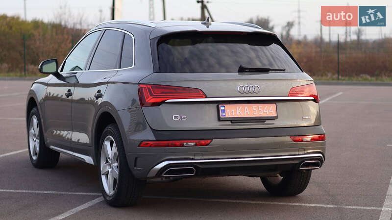 Внедорожник / Кроссовер Audi Q5 2022 в Киеве