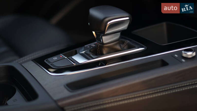 Внедорожник / Кроссовер Audi Q5 2022 в Киеве