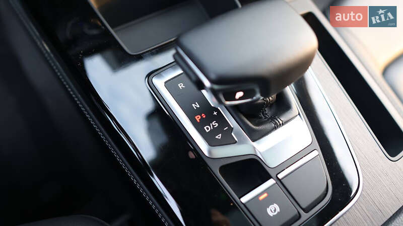 Внедорожник / Кроссовер Audi Q5 2022 в Киеве