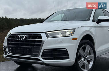 Позашляховик / Кросовер Audi Q5 2017 в Новояворівську