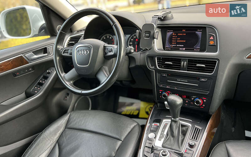 Внедорожник / Кроссовер Audi Q5 2011 в Львове